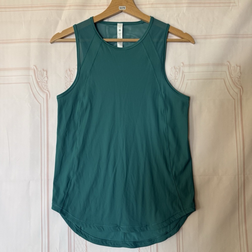 Lululemon Sculpt Tank Top In Teal Lagoon Size 2 NWOT $58